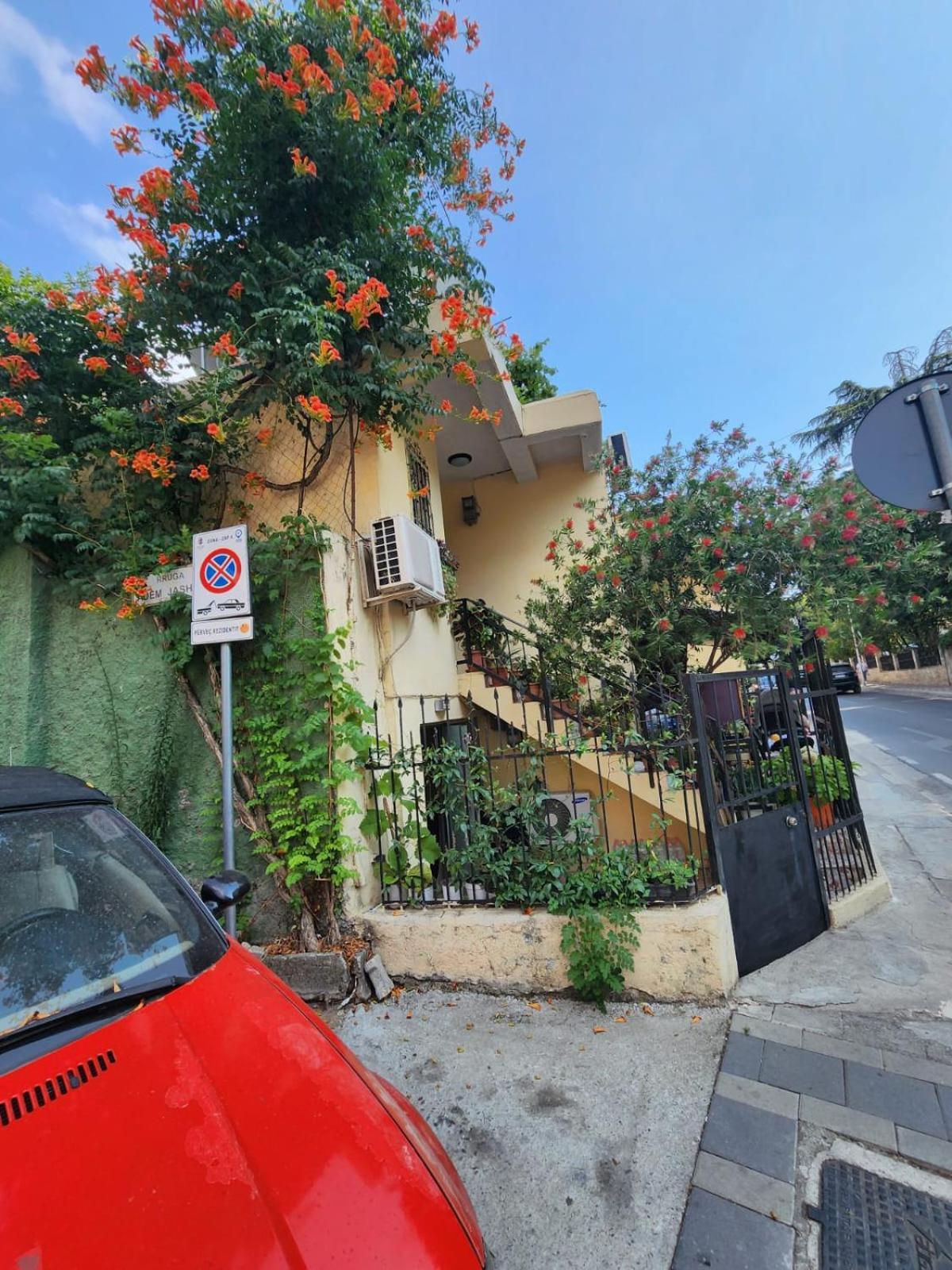 Apartment Tirana's Stay! *